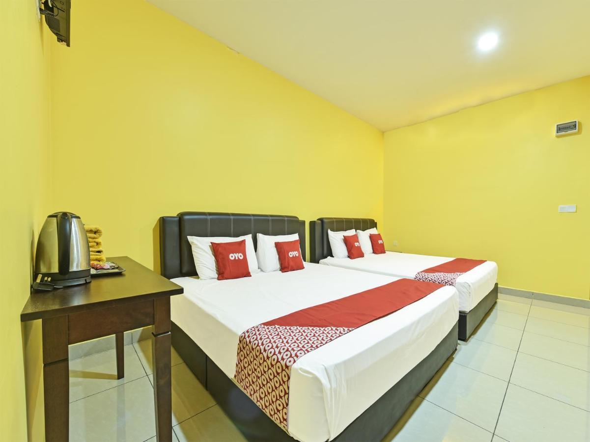 Oyo 90722 D'Puncak Hotel 金马仑高原 外观 照片